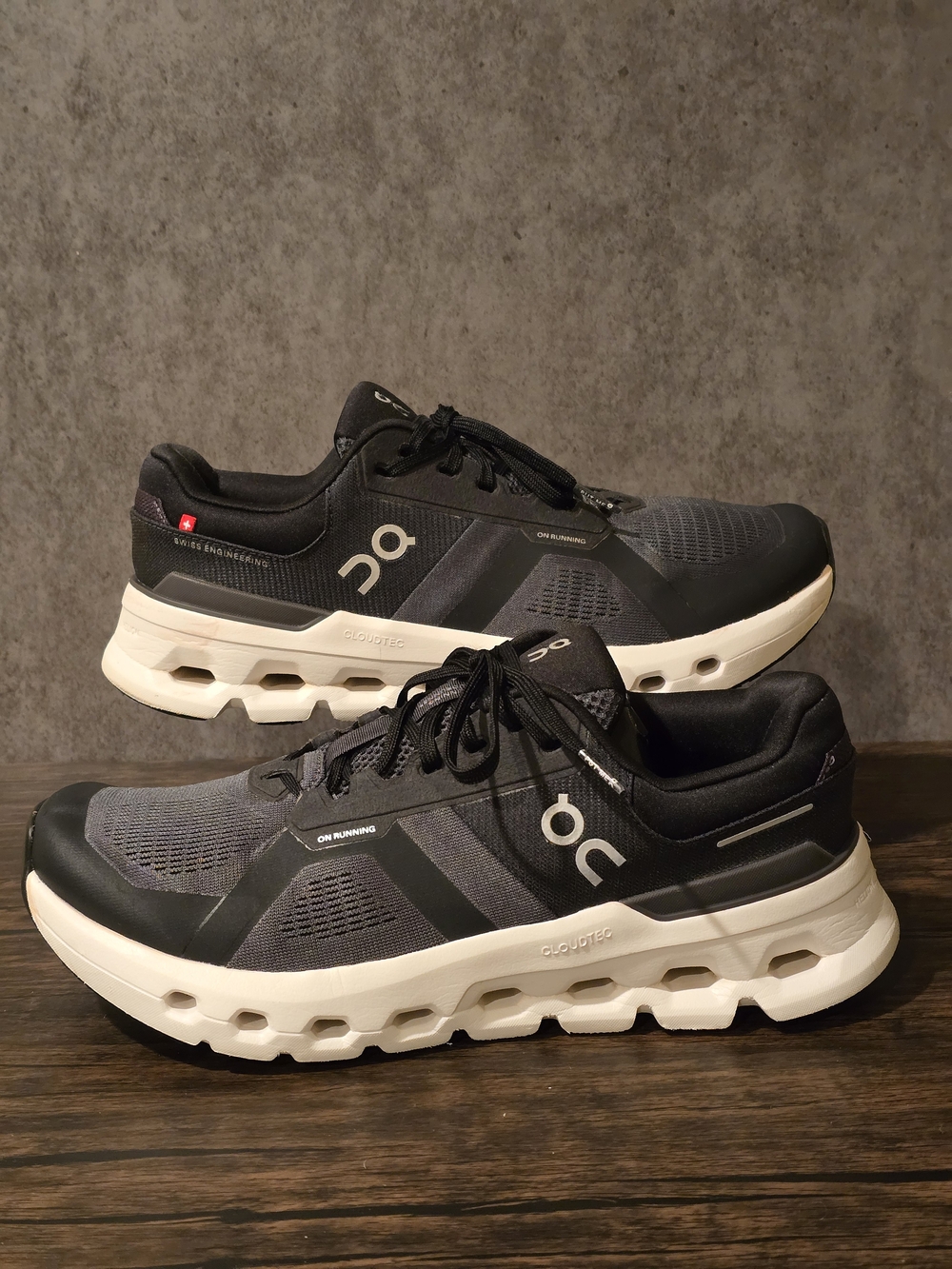 OnCloud⁷ Running Women's Athletic Shoes — Black & White